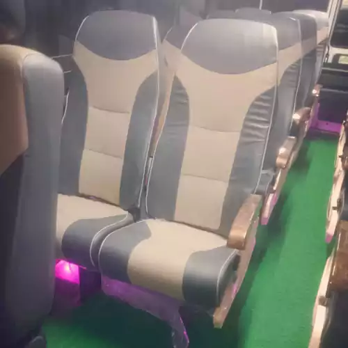 Mahadev Tempo Traveller