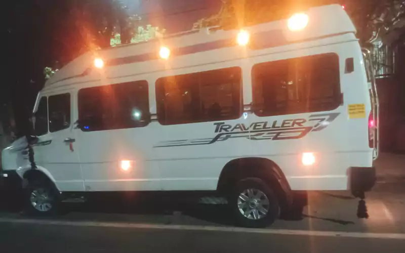 Mahadev Tempo Traveller